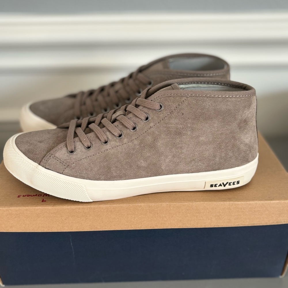 SeaVees | California Special Sneaker | Size 9  | Falcon Suede